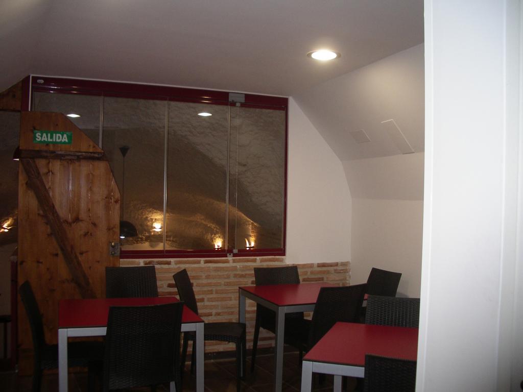Hostel El Castillo Aninon Extérieur photo